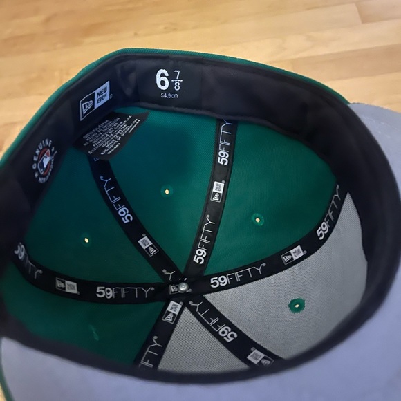 Yankees green hat - Picture 2 of 2